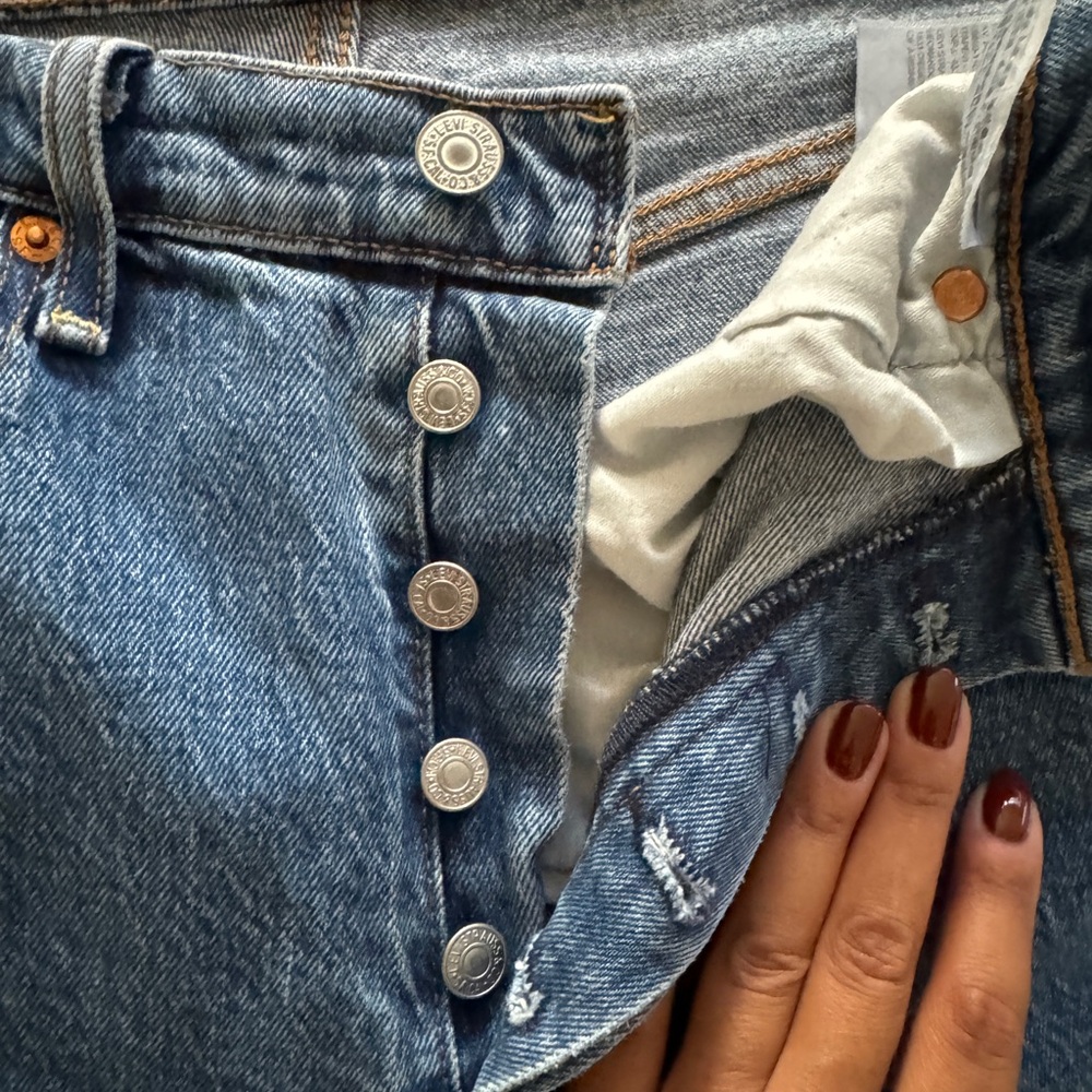 Levi’s Ribcage Straight Jeans 💙 - Picture 5 of 5